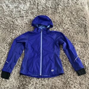 Periwinkle RoadRunner Women Sport Jacket for rain, wind, warmth. Hood detaches.